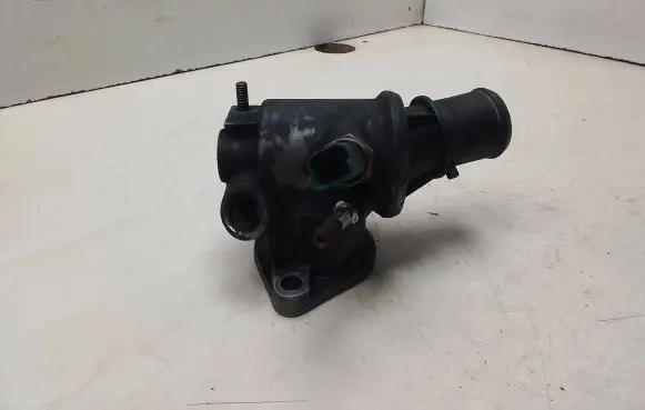 Saab 9-5 Thermostat/thermostat housing