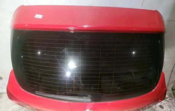 Opel Astra J Tailgate/trunk/boot lid raudonas