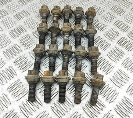 Nissan NV400 Nuts/bolts 4025400Q0G