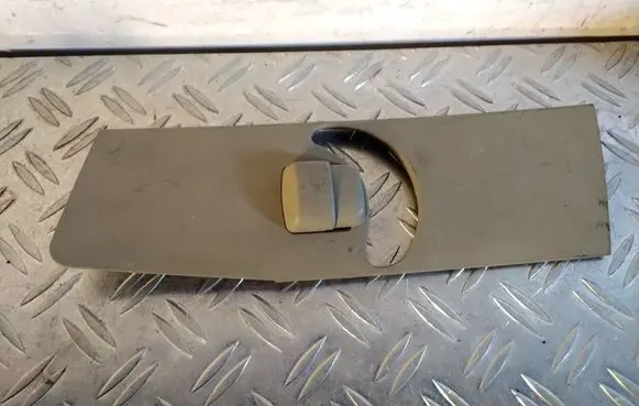 Toyota Land Cruiser (J200) (B) pillar trim (top) 7302430010