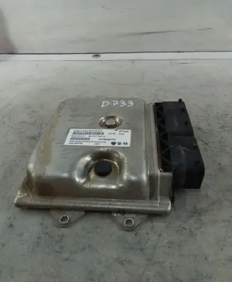 Opel Combo D Engine control unit/module 51904073