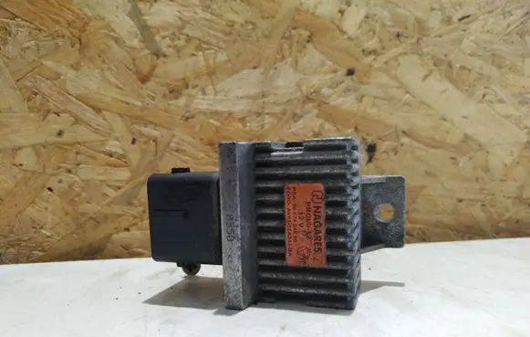 Citroen C5 Glow plug pre-heat relay 9663824880