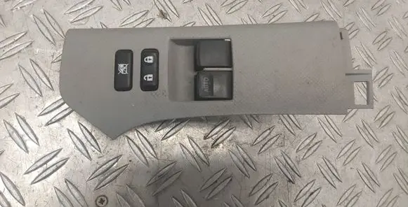 Toyota Yaris Electric window control switch