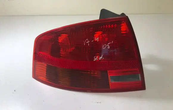 Audi A4 S4 B7 8E 8H Rear/tail lights 8E5945095