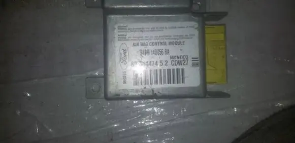 Ford Mondeo MK I Airbag control unit/module 94BG14B056BA 8080138156