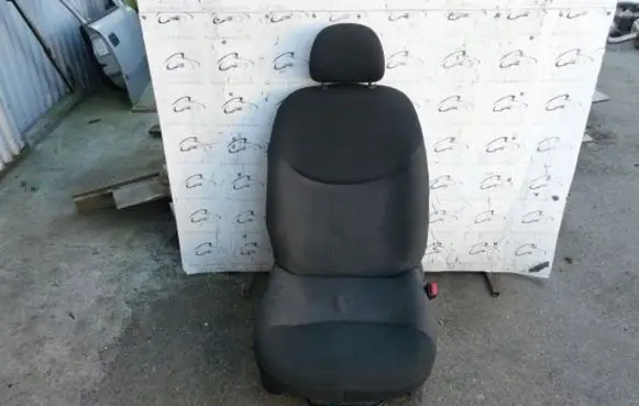 Toyota Yaris Front passenger seat 