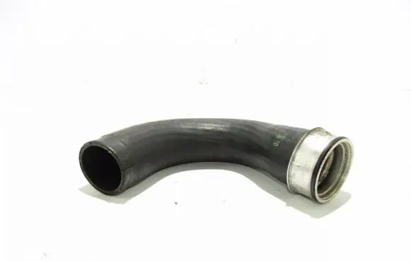 Volkswagen PASSAT CC Intercooler air channel guide Nėra