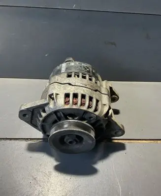 Nissan Terrano Generator/alternator 231007F000