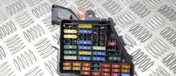 Audi A4 S4 B5 8D Fuse box set