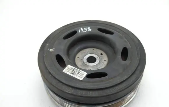 Nissan Qashqai J12 Crankshaft pulley 123038345R 100900 00000