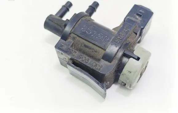 Volkswagen PASSAT B5 Turbo solenoid valve 1J0906283A