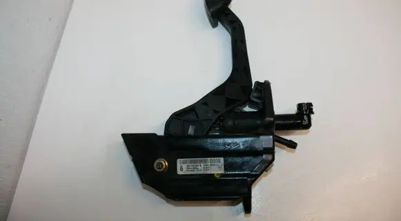 Clutch pedal