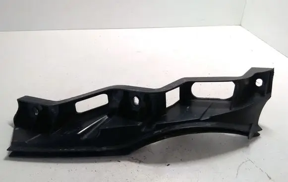 Volkswagen PASSAT B6 Front bumper mounting bracket 3C0807890
