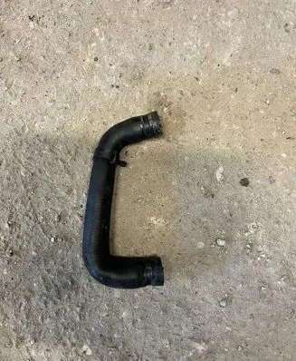 Dodge Nitro Engine coolant pipe/hose