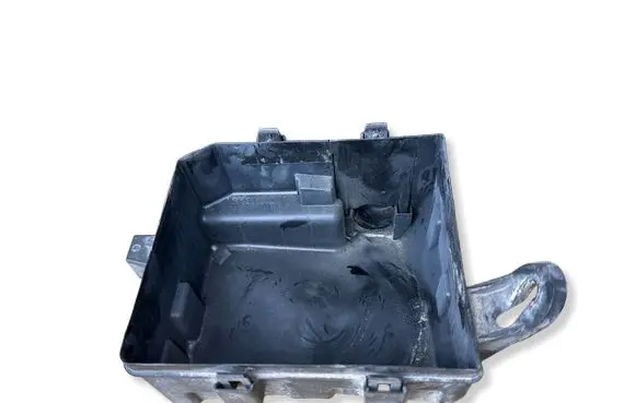 Nissan Juke I F15 Fuse box cover E00301400