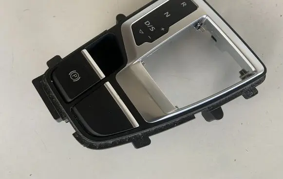 Audi Q5 SQ5 Gear shifter surround trim plastic 80B713111C 80B927225