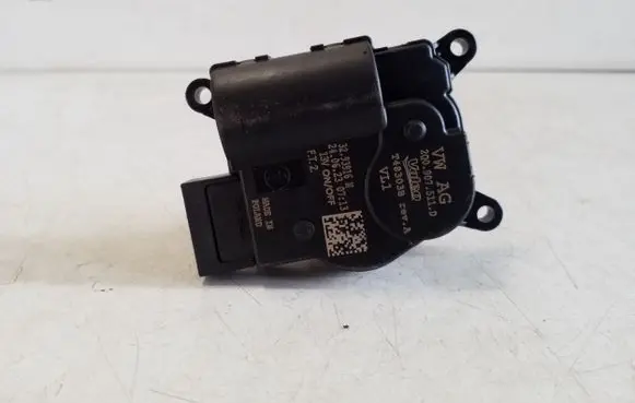 Audi A1 Air flap motor/actuator 2Q0907511D