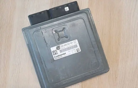 Volkswagen Polo V 6R Engine control unit/module 03L906023MA