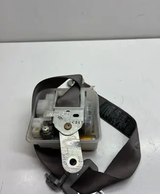 Lexus GS 300 350 430 450H Rear seatbelt L737002