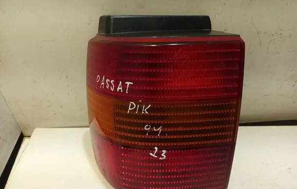 Volkswagen PASSAT B3 Rear/tail lights
