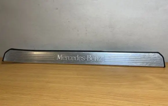 Mercedes-Benz S W221 Side skirt rear trim A2216800235 C3523