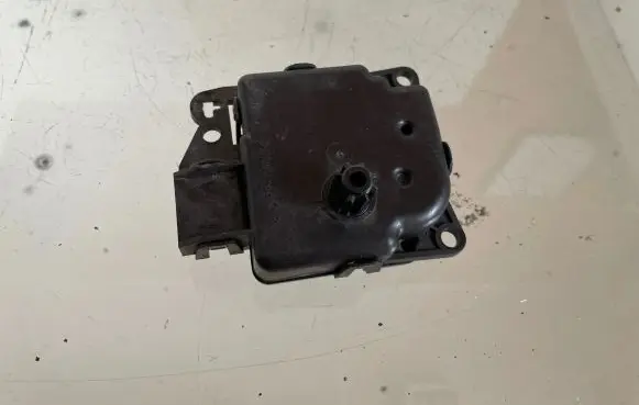Dodge Caliber Air flap motor/actuator AA11380026301 11380026301