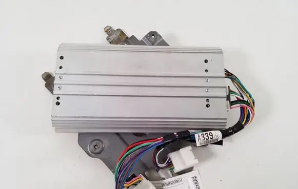 Mitsubishi Outlander Sound amplifier 8701A813