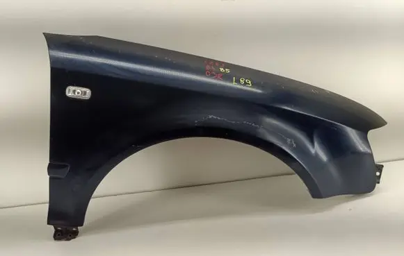 Audi A4 S4 B5 8D Fender
