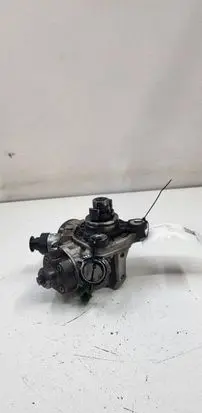 Volvo XC60 Fuel injection high pressure pump 0445010681 31372081