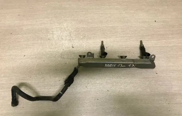 Toyota Yaris Fuel injectors set 