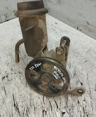 Toyota Yaris Verso Power steering pump 