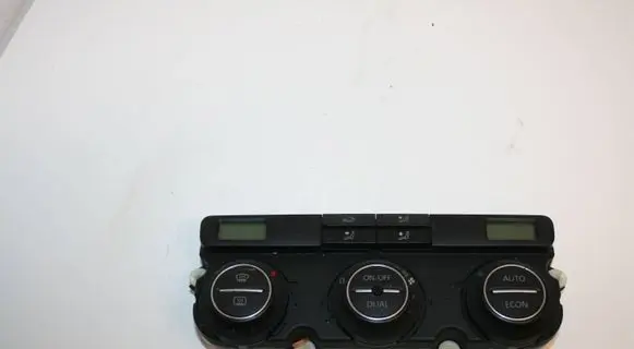 Volkswagen Golf V Climate control unit 74641470