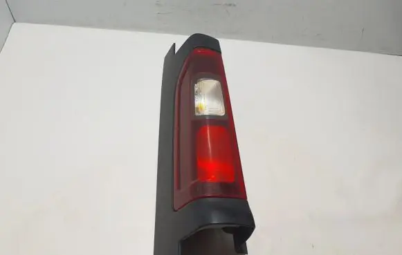 Renault Trafic III (X82) Rear/tail lights 265556737R