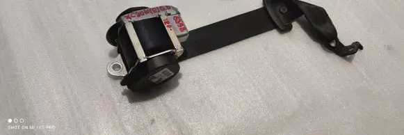 Volvo XC90 Third row seat belt 39825742