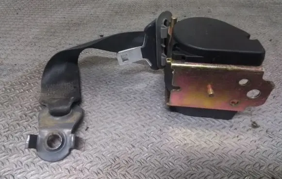 Renault Thalia I Rear seatbelt E2049012E2