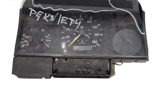 Speedometer (instrument cluster)