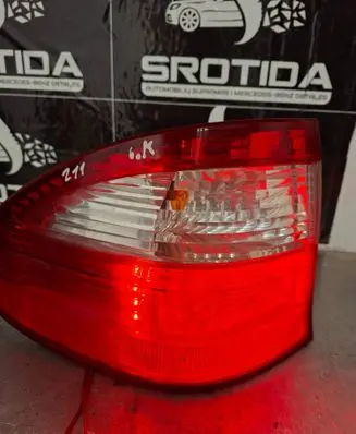Mercedes-Benz E W211 Rear/tail lights A2118201564 379005