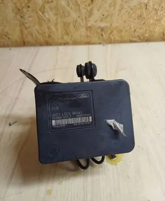 Ford Focus ABS Pump 10096001153 00001395G0 TYU4L29148