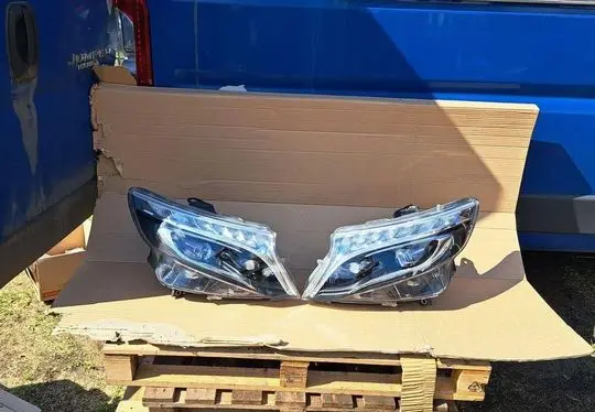 Mercedes-Benz Vito Viano W447 Headlights/headlamps set A4479060101 A4479060201