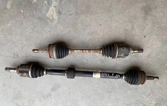 Toyota Auris E180 Front driveshaft