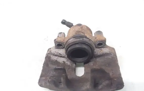 Volkswagen Touran I Front brake caliper