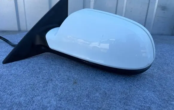 Audi A5 8T 8F Front door electric wing mirror 