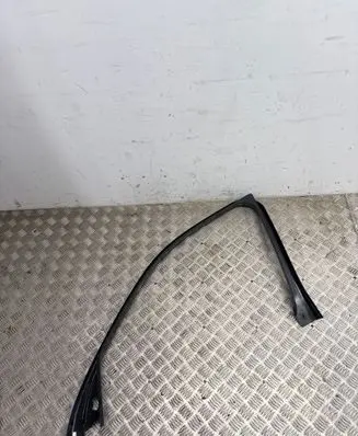 BMW X5M F85 Front door glass trim molding 7299533 7327903