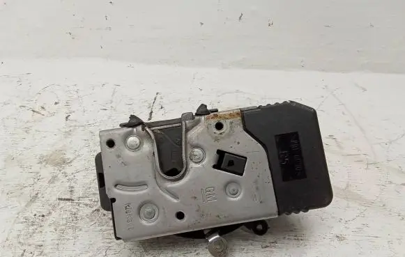 Renault Trafic II (X83) Front door lock 8200008261 91166229