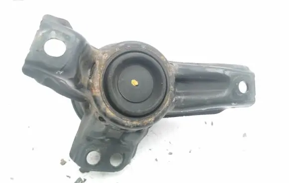 Hyundai Santa Fe Engine mount bracket