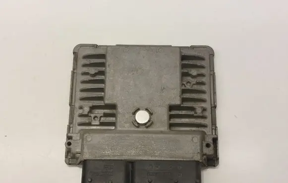 Seat Ibiza IV (6J,6P) Engine control unit/module 03F906070GT