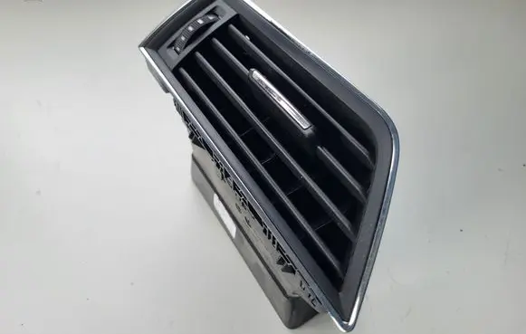 Skoda Superb B8 (3V) Dashboard side air vent grill/cover trim
