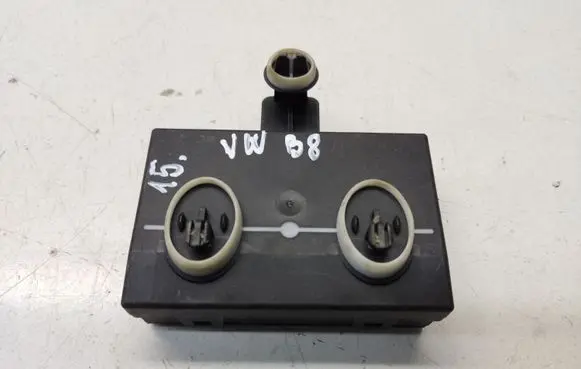 Volkswagen PASSAT B8 Door control unit/module 5Q4959593D