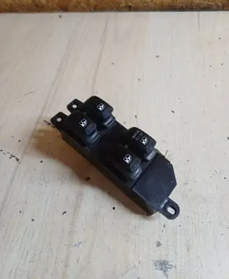 Hyundai Santa Fe Electric window control switch S4LH215S3D S4LH215S1D 9357026100