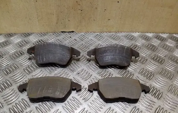 Seat Toledo IV (NH) Brake pads (front) 